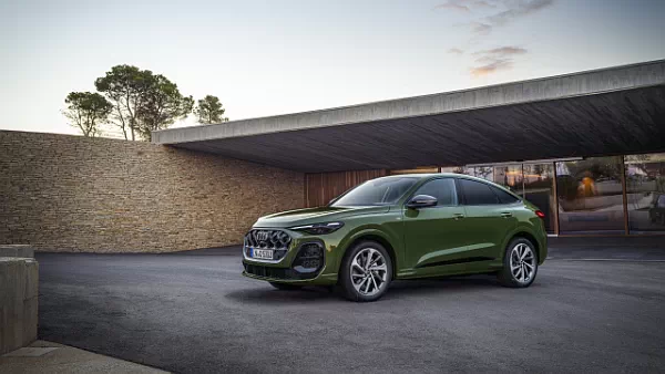 Audi Q5 Sportback TFSI Sportback S line car desktop wallpaper for PC