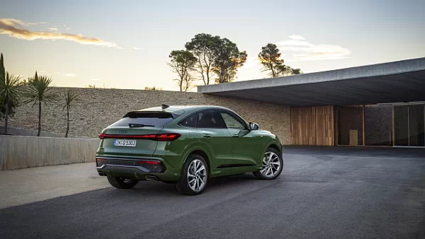 Audi Q5 Sportback TFSI Sportback S line car desktop wallpaper for PC