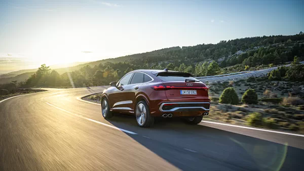 Audi SQ5 TFSI quattro Sportback car desktop wallpaper for PC