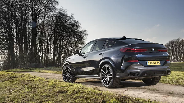 BMW X6 xDrive40i M Sport UK-spec car desktop wallpaper for PC