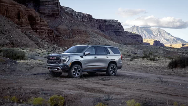 GMC Yukon AT4 Ultimate car desktop wallpaper for PC