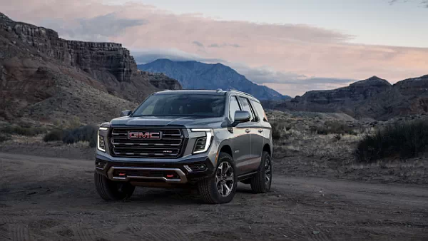 GMC Yukon AT4 Ultimate car desktop wallpaper for PC