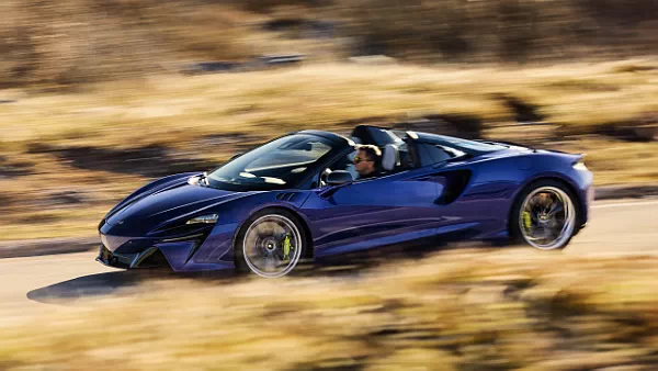 McLaren Artura cars wallpapers