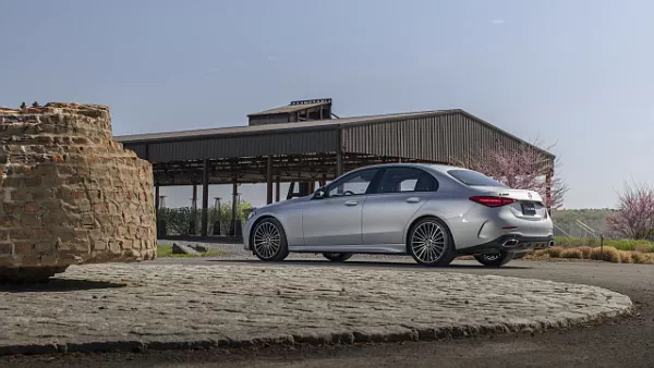 Mercedes-Benz C 300 AMG Line US-spec car desktop wallpaper for PC