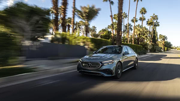 Mercedes-Benz E 350 4MATIC AMG Line US-spec car desktop wallpaper for PC