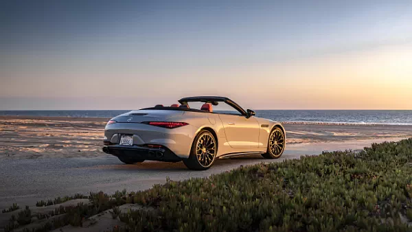 Mercedes-AMG SL 43 US-spec car desktop wallpaper for PC