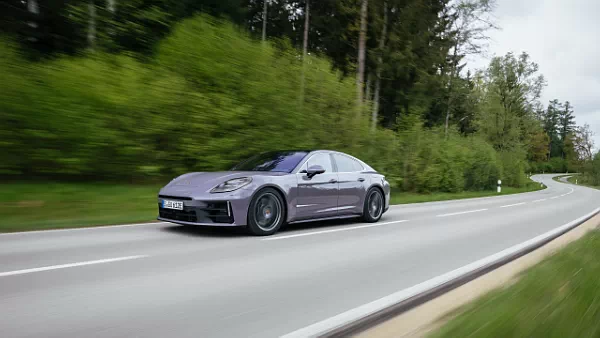 Porsche Panamera 4 E-Hybrid (Provence) car desktop wallpaper for PC