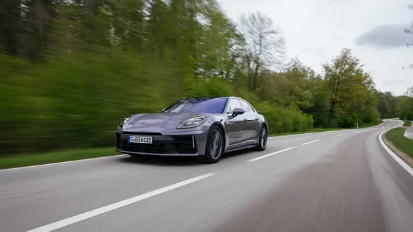 Porsche Panamera 4 E-Hybrid (Provence) car desktop wallpaper for PC