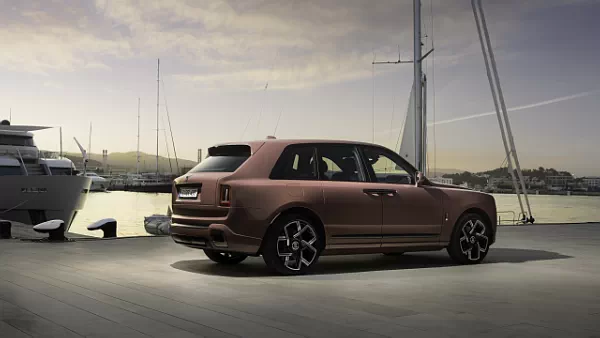 Rolls-Royce Black Badge Cullinan Disruptor car desktop wallpaper for PC