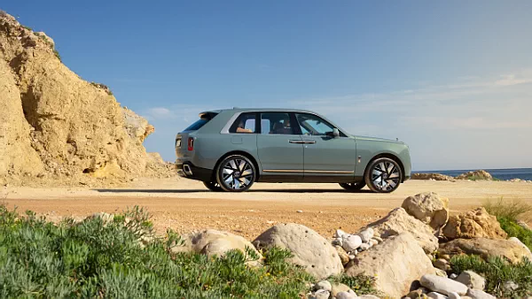 Rolls-Royce Cullinan Captain car desktop wallpaper for PC