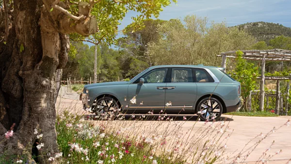 Rolls-Royce Cullinan Captain car desktop wallpaper for PC