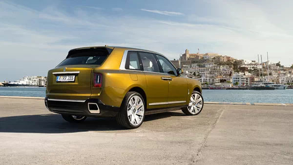 Rolls-Royce Cullinan Disruptor car desktop wallpaper for PC