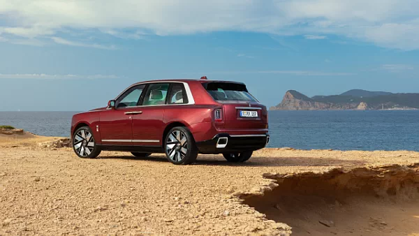Rolls-Royce Cullinan Protagonist car desktop wallpaper for PC