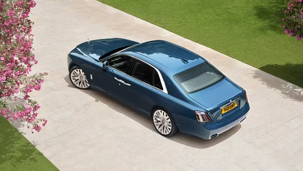 Rolls-Royce Ghost UK-spec car desktop wallpaper for PC